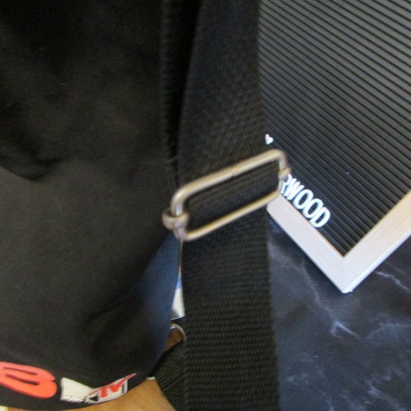 Club MTV Sling Bag - Picture 5 of 10